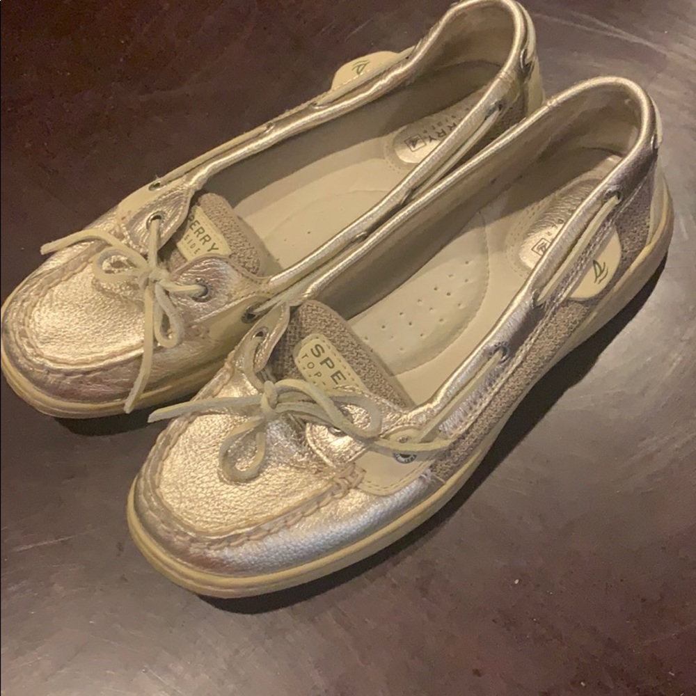 Gold classic women’s sperry’s - size 7.5
